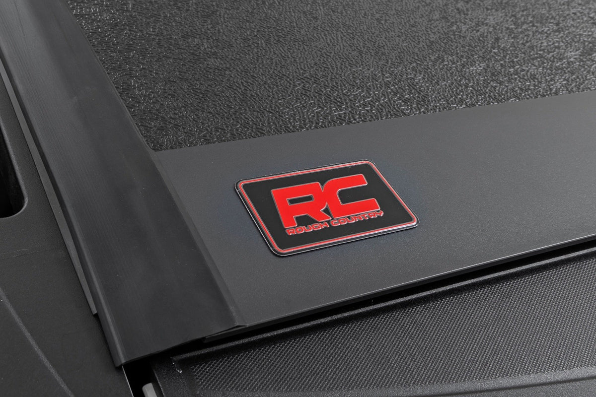 Hard Low Profile Bed Cover | 5'9" Bed | Rail Caps | Chevy/GMC 1500/2500HD/3500HD (14-19 & Classic)