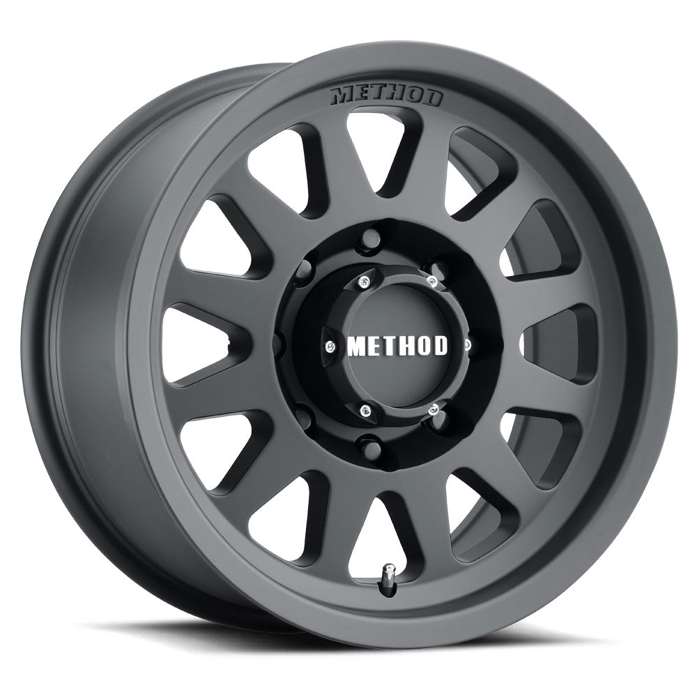 Method 704 Matte Black - 8-Lug 8x170