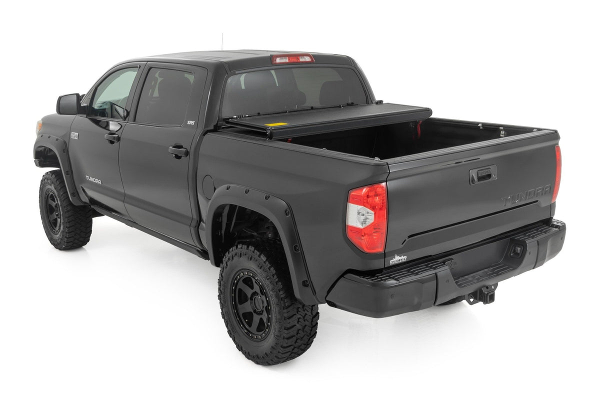 Hard Low Profile Bed Cover | 5'7" Bed | Toyota Tundra 2WD/4WD (2007-2021)