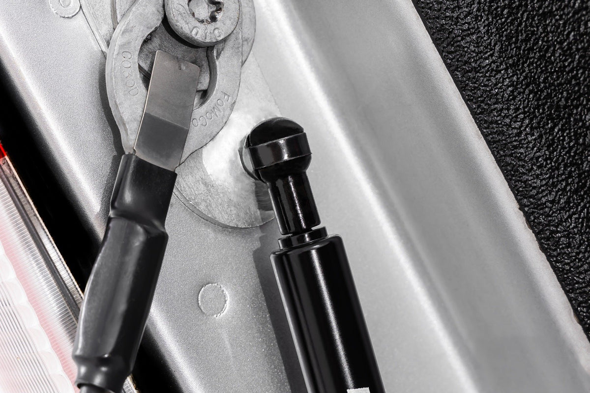 Tailgate Assist | Ford F-150/F-250/F-350 2WD/4WD (2015-2026)