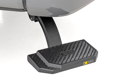 Retractable Bed Step | Manual Pull | Toyota Tacoma 2WD/4WD (2016-2023)