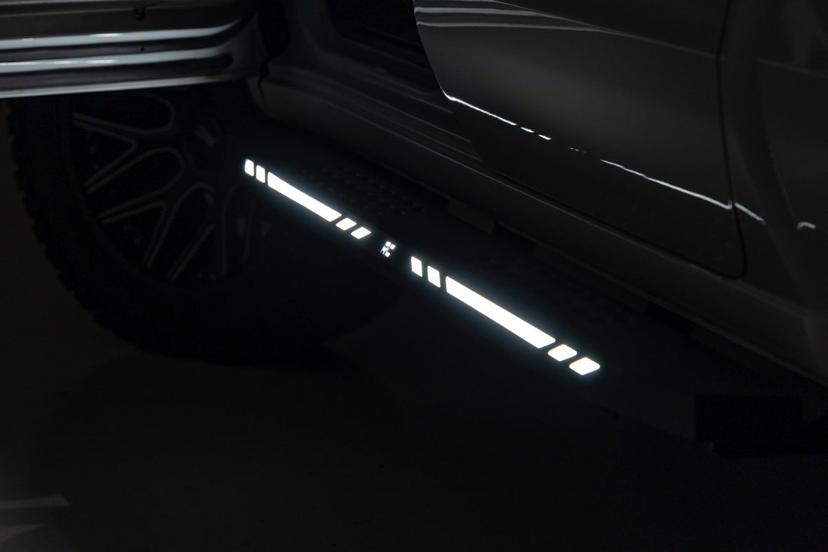 AC2 Running Boards | Amber/White | Crew Cab | Chevy/GMC 1500/2500HD/3500HD (19-26 & Refresh)
