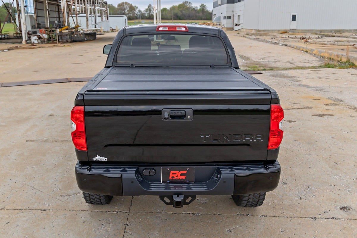 Hard Low Profile Bed Cover | 5'7" Bed | Toyota Tundra 2WD/4WD (2007-2021)