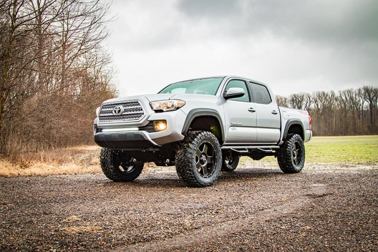 4" Toyota Tacoma SUSPENSION LIFT KIT (16-21 TACOMA 4WD/2WD)